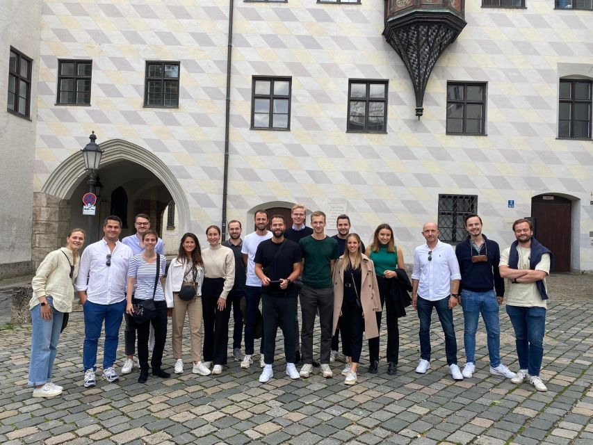 Munich: Resistance against Hitler - Historical Walking Tour - Meeting at LMU and following the White Rose
