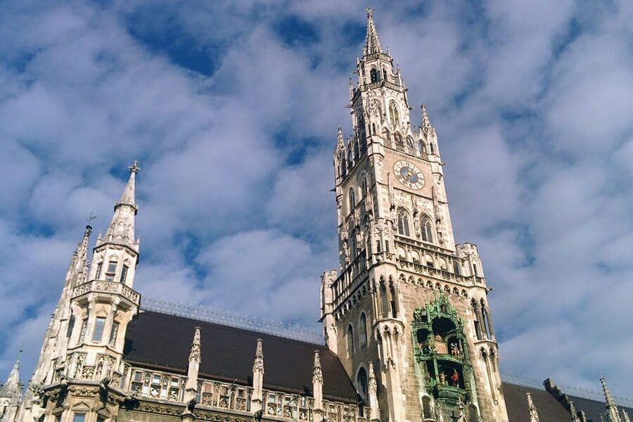Munich: Self-guided sightseeing scavenger hunt for families - Should you book the Munich family scavenger hunt?