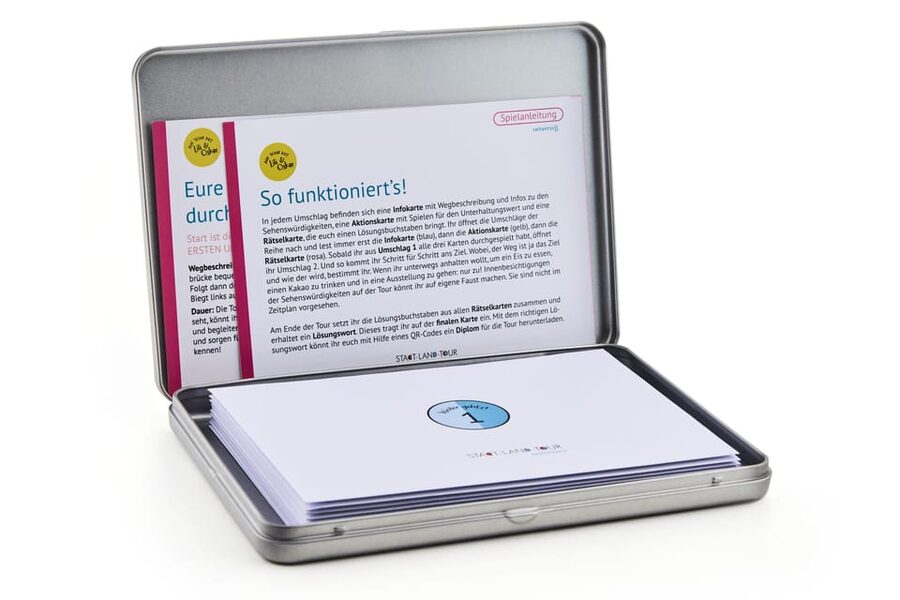 Munich: Self-guided sightseeing scavenger hunt for families - What arrives in the metal box