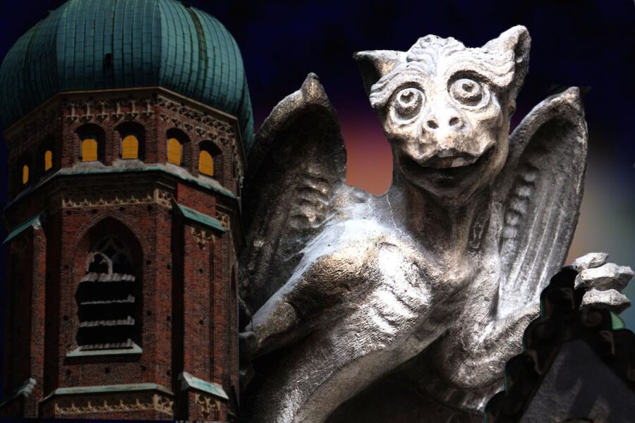 Munich: Spooky Tour of Old Town in German - The hangman, the witch, and the city’s outcasts