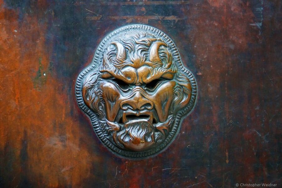Munich: Spooky Tour of Old Town in German - The Angers quarter reveals Munich’s rougher side