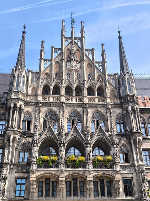 Munich: Walking tour of the old town with all your senses - Stories that move past the standard guidebook