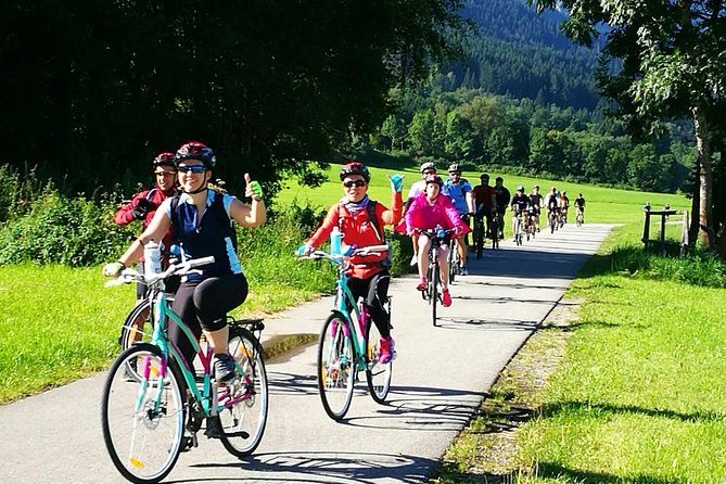 Neuschwanstein Castle by Bus Incl. Bike Ride or Hohenschwangau - Marienbrücke, the classic Neuschwanstein view