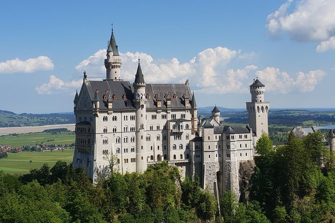 Neuschwanstein Castle Skip-the-Line Private Tour for Groups - Marienbrücke and the first castle view