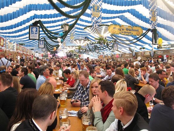 Oktoberfest Tour with table and unlimited beer - Key points before you book
