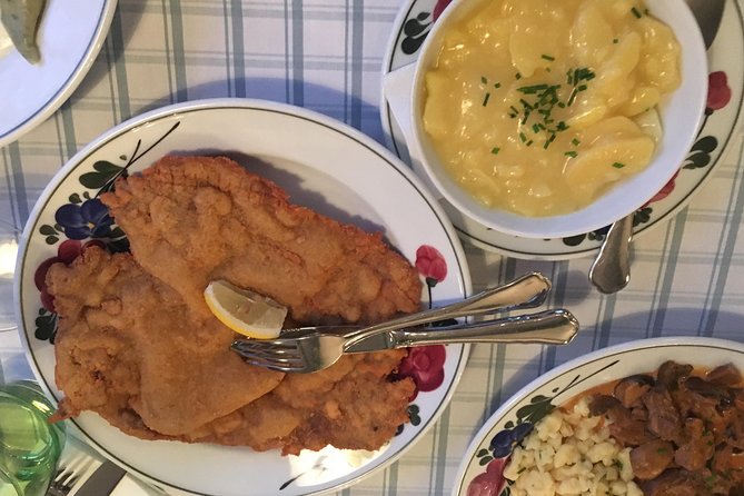 Premium Private Foodie Experience with Local - all tastings included - Platzl: local delicacies in the old entertainment district