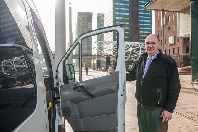 Private arrival transfer Munich Airport to Munich Hotels - The 40-minute ride into Munich
