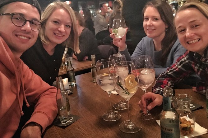 PRIVATE - Best Munich Cocktail Tour - all inclusive - Platzl and the Hofbräuhaus setting