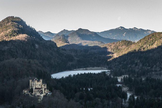 Private Castle Tour from Munich: Neuschwanstein, Hohenschwangau, and Linderhof - Timing, fitness, and the shape of the day