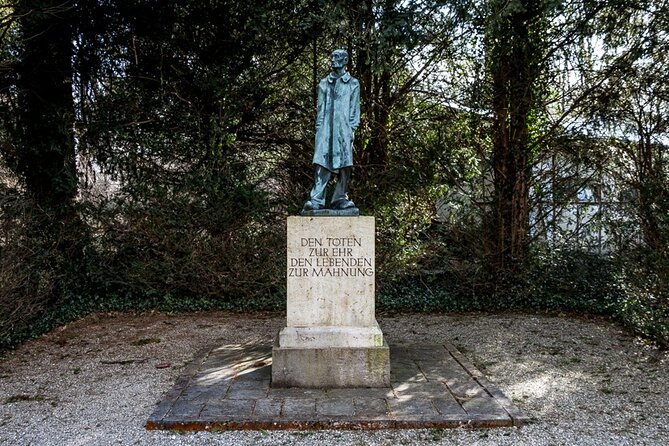 Private Dachau Concentration Camp Tour with Private Transfer from Munich - The guides and their teaching style
