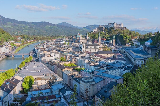 Private day trip from Munich to Eagle's Nest, Salzburg and back - Why the Eagle’s Nest timing needs care