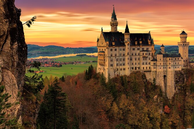 Private Day Trip from Munich to Neuschwanstein and Linderhof - Seeing Neuschwanstein from inside or outside
