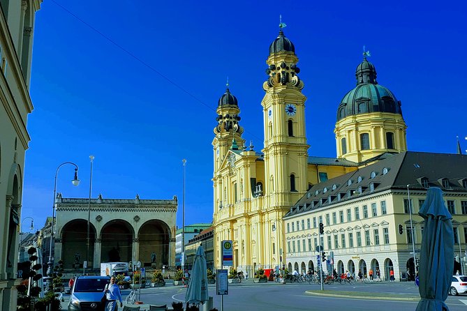 Private Munich ALL-IN-ONE Tour: City - Lake District - Conc. Camp - Marienplatz and Munich’s old center on foot
