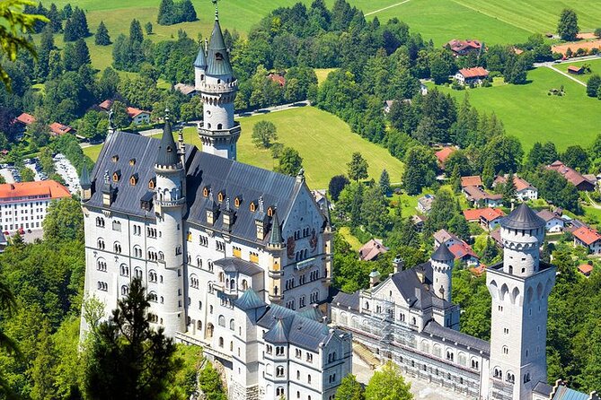 Private Neuschwanstein Tour from Munich with Skip-the-Line Ticket - Scenic time around the castle
