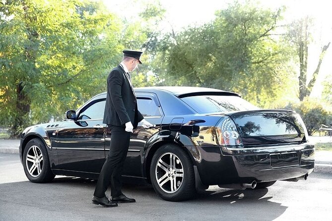 Private One-way Airport Transfer Munich Airport To Munich - The short drive into Munich