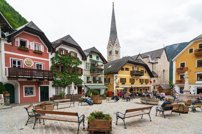 Private Tour to Hallstatt and Salzburg with Austrian Lunch - Key points to know before booking