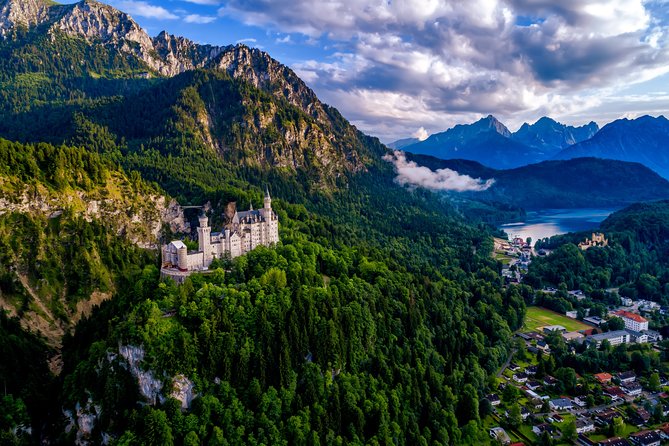 Private Tour to Neuschwanstein & Linderhof, Skip The Line & Lunch - Lunch in Ettal