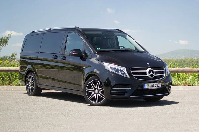 Private Transfer from Munich Airport to Munich City by Luxury Van - Key points at a glance