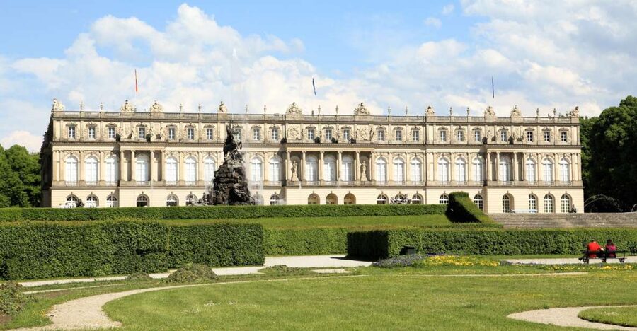 Private Van Tour to the Royal Palace of Herrenchiemsee - Fraueninsel and the Benedictine church