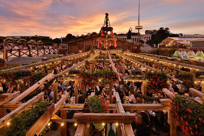 Private VIP Oktoberfest, Table, 3-Course-Menu, Beer & Champagne - The price: who gets real value from it