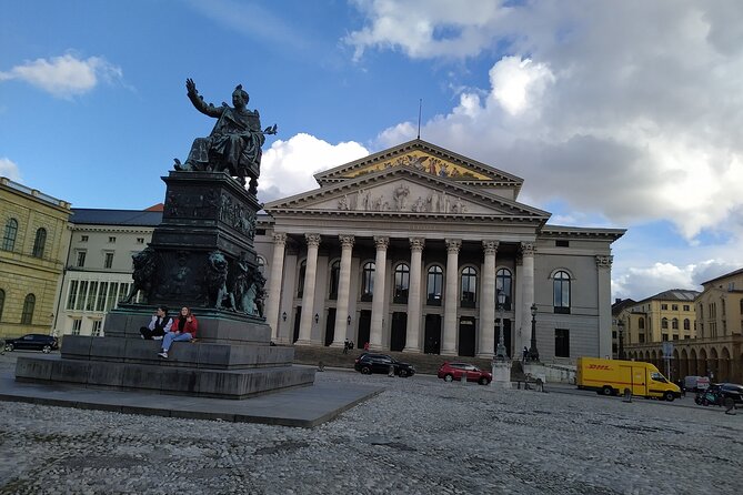 Residence Munich Private Tour including entrance ticket - Entering a palace with over 200 rooms