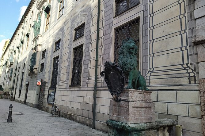 Residence Munich Private Tour including entrance ticket - The guide experience: Paul Riedel and the human touch