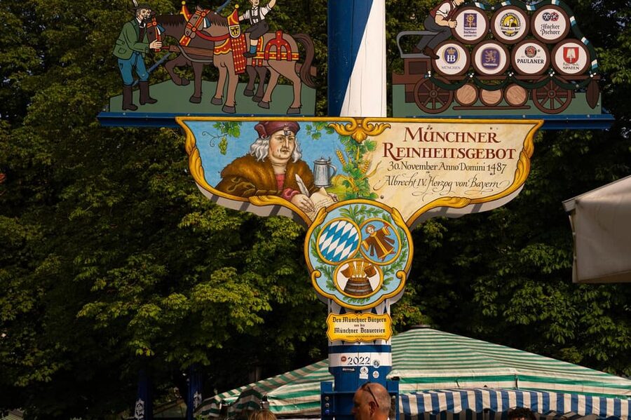 Short & sweet: Tasting the Viktualienmarkt - Key points to know before you book