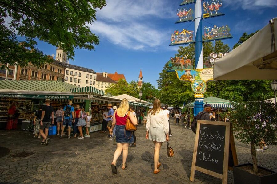Short & sweet: Tasting the Viktualienmarkt - Why the market setting works better than a restaurant