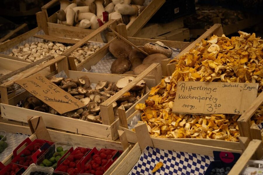 Short & sweet: Tasting the Viktualienmarkt - Planning your visit around the market