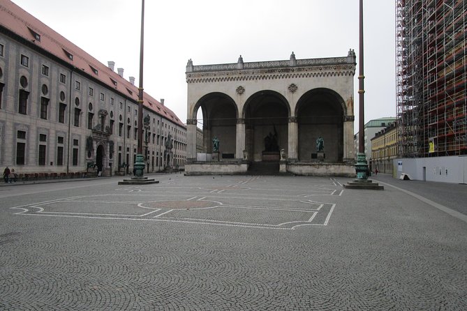 Small-Group 2-Hour Munich and The Third Reich Walking Tour - Marienplatz: the tour begins at the center of old Munich