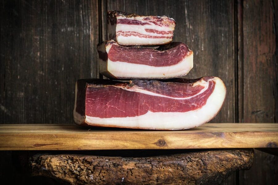 South Tyrolean specialties and wine tasting - A relaxed 90-minute format at Aunt Alma