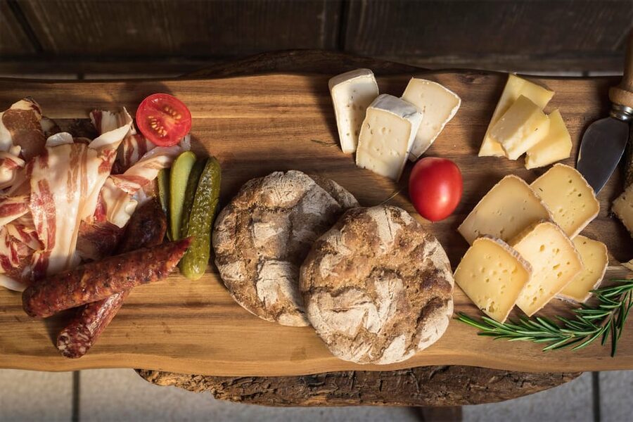 South Tyrolean specialties and wine tasting - The practical details that affect your choice