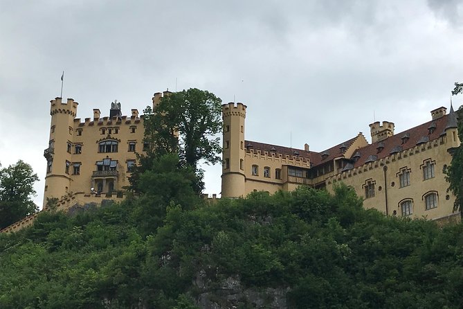 Winter Tour to Neuschwanstein Castle from Munich - Reaching Hohenschwangau and planning your four hours
